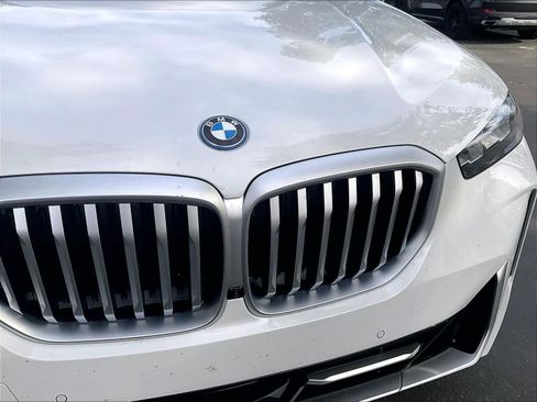 Used 2024 BMW X5 xDrive50e w/ Premium Package image 31