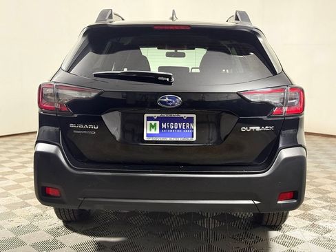 Used 2023 Subaru Outback Premium AWD/4WD image 5
