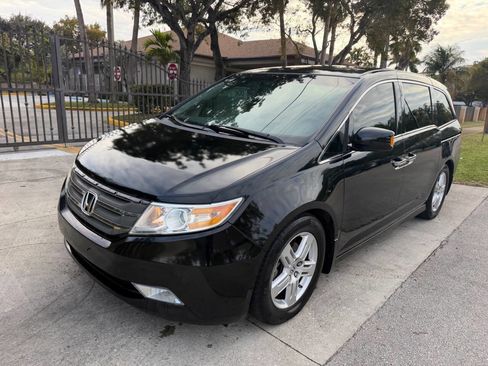 Used 2011 Honda Odyssey Touring image 4