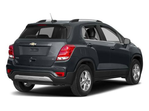 Used 2018 Chevrolet Trax LT w/ Driver Confidence Package AWD/4WD image 2