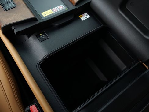 Used 2026 Lexus LX 700h Luxury image 20