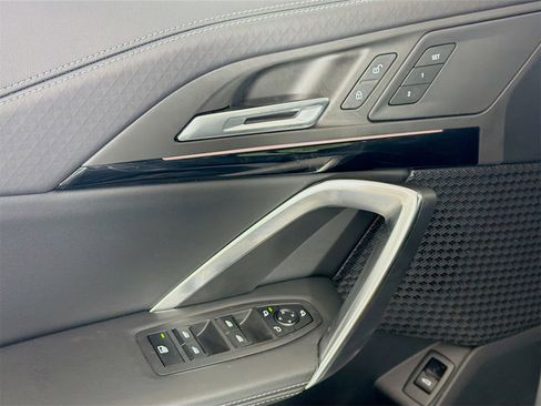 Used 2025 BMW X2 xDrive28i image 20