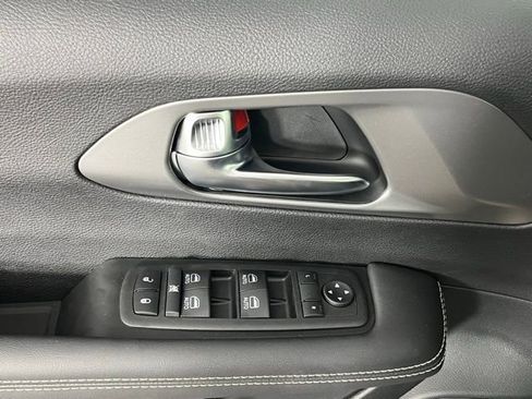 New 2026 Chrysler Voyager LX image 20