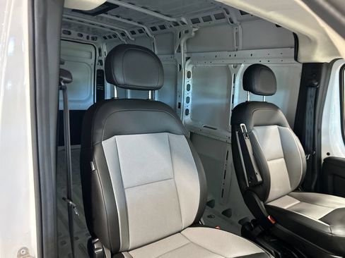 Used 2026 RAM ProMaster 2500 w/ Convenience Group FWD image 29