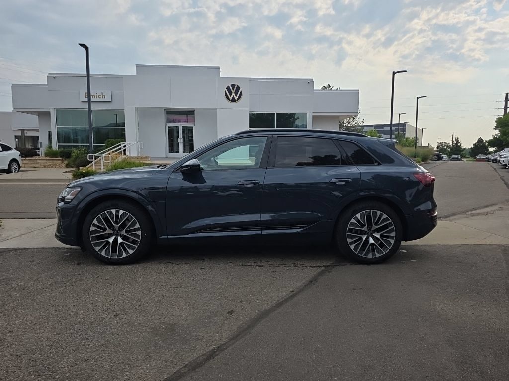 Used 2024 Audi Q8 e-tron Prestige w/ Prestige Package AWD/4WD image 2