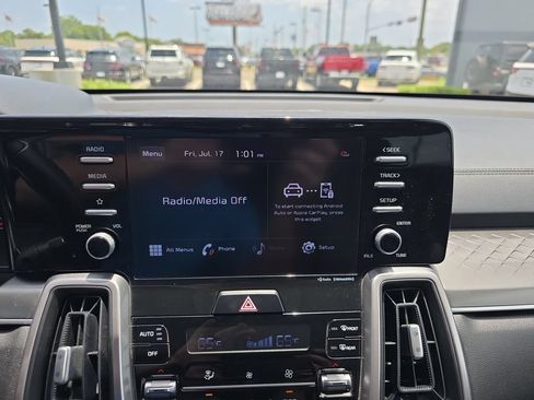 Used 2021 Kia Sorento S w/ Panoramic Sunroof Package AWD/4WD image 23
