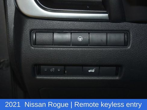 Used 2021 Nissan Rogue SV w/ Premium Package AWD/4WD image 10