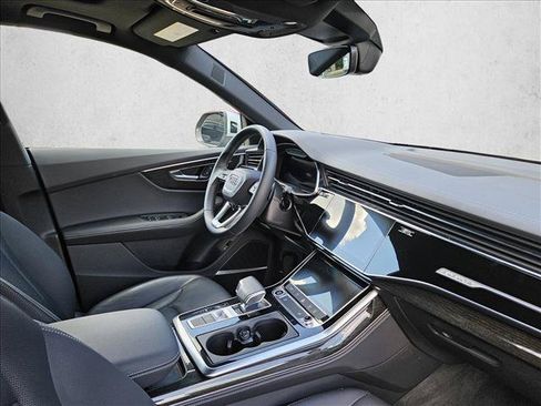 Certified 2025 Audi Q8 Premium Plus AWD/4WD image 11