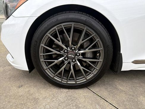 Used 2018 Genesis G80 3.3T Sport image 8