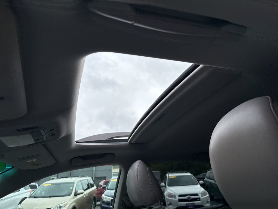 Used 2011 Lexus RX 350 AWD w/ Premium Pkg image 31