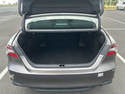 Used 2022 Toyota Camry LE FWD image 19