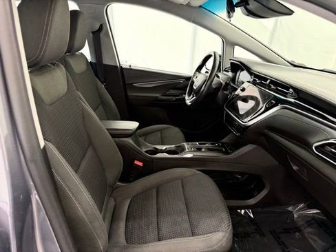 Used 2023 Chevrolet Bolt LT FWD image 20