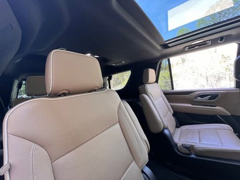 Used 2021 Chevrolet Tahoe Premier w/ Premium Package image 35