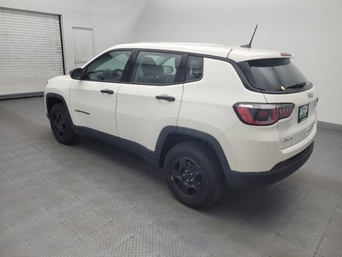 Used 2020 Jeep Compass Sport AWD/4WD image 3