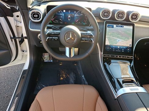 Used 2026 Mercedes-Benz CLE 300 4MATIC Cabriolet image 11