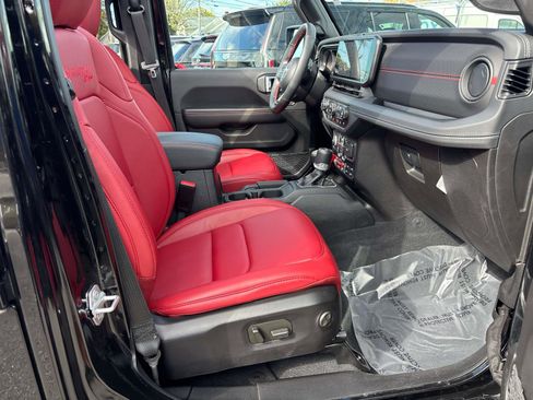 Certified 2024 Jeep Wrangler Unlimited Rubicon 392 image 18