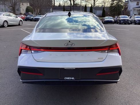 New 2026 Hyundai Elantra Blue image 7