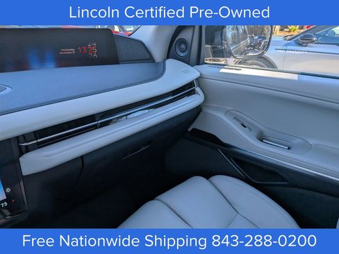 Certified 2025 Lincoln Navigator Reserve image 19