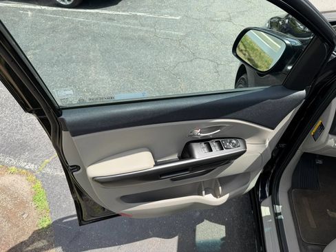 Used 2019 Kia Sedona LX FWD image 40
