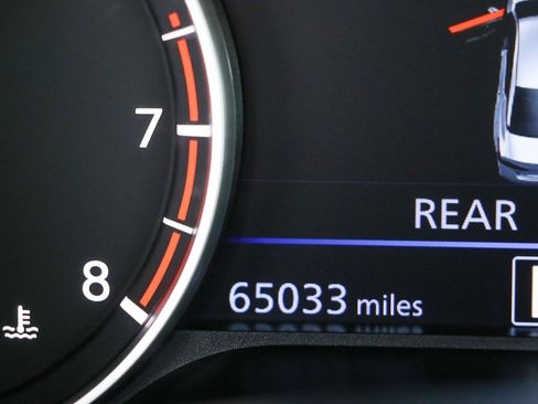 Used 2024 Nissan Altima 2.5 SV FWD image 16