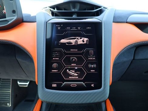 Used 2024 Lamborghini Revuelto AWD/4WD image 27