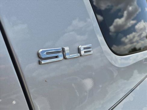Used 2019 GMC Acadia SLE w/ Driver Alert Package I FWD image 13