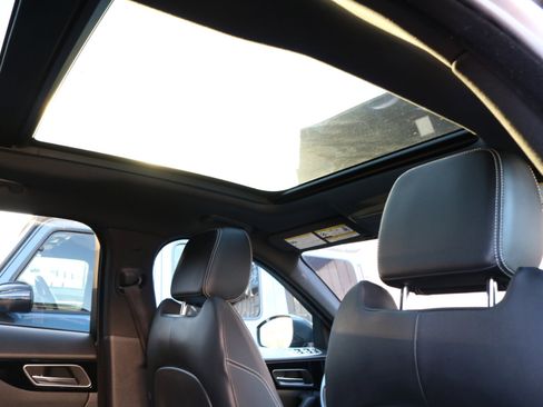 Used 2019 Jaguar F-PACE S image 45