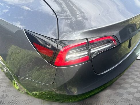 Used 2023 Tesla Model 3 Standard Range RWD image 7