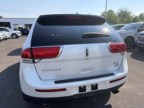 Used 2014 Lincoln MKX AWD w/ Equipment Group 102A image 4