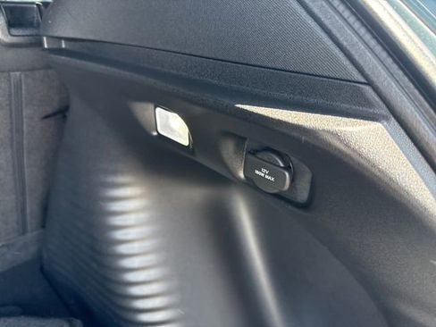 Used 2024 Honda HR-V Sport image 45