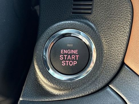 Used 2025 Subaru Outback Touring image 27