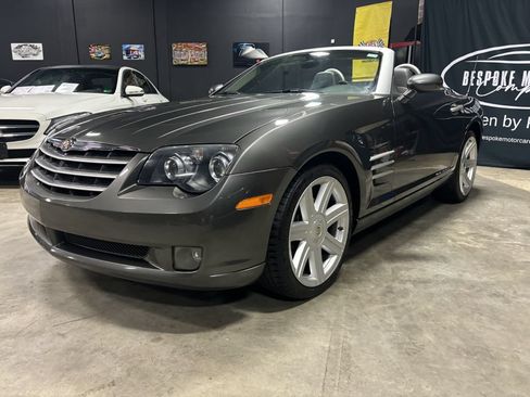 Used 2005 Chrysler Crossfire Limited RWD image 3
