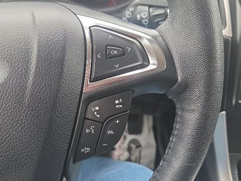 Used 2024 Ford Edge SEL AWD/4WD image 38