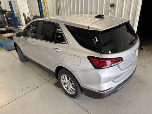 Used 2022 Chevrolet Equinox LT FWD image 7