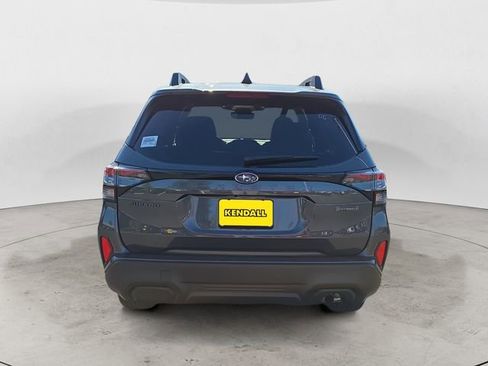 Used 2025 Subaru Forester Premium image 4
