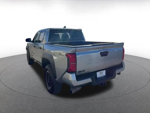 Used 2025 Toyota Tacoma TRD Off-Road image 11