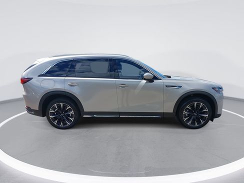 New 2025 MAZDA CX-90 Plug-In Hybrid w/ Premium Plus AWD/4WD image 4
