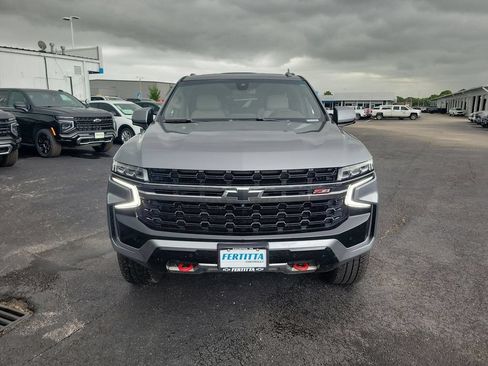 Used 2021 Chevrolet Tahoe Z71 w/ Z71 Off-Road Package AWD/4WD image 29