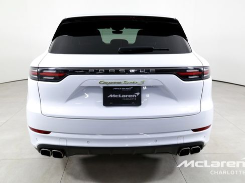 Used 2023 Porsche Cayenne Turbo S image 7