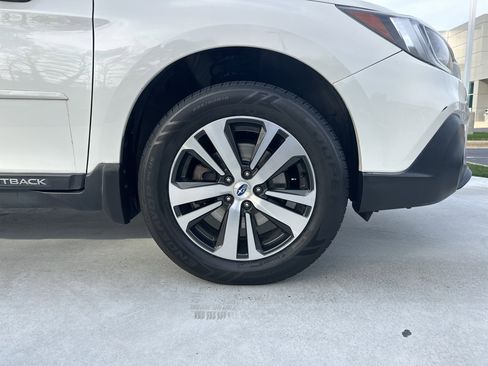 Used 2018 Subaru Outback 2.5i Limited image 13