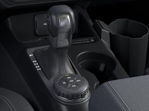 New 2025 Ford Bronco Badlands image 17