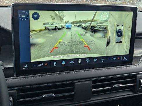 New 2026 Lincoln Corsair Premiere image 18