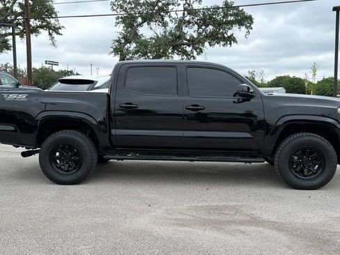 Certified 2023 Toyota Tacoma SR AWD/4WD image 4