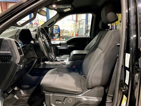 Used 2017 Ford F150 XLT w/ Equipment Group 302A Luxury image 24