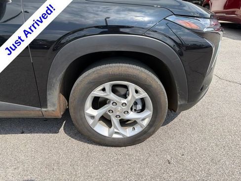 Used 2025 Chevrolet Trax LS w/ LS Convenience Package FWD image 14