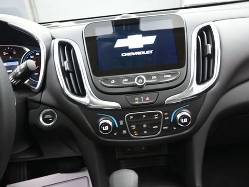 Used 2024 Chevrolet Equinox LT AWD/4WD image 10