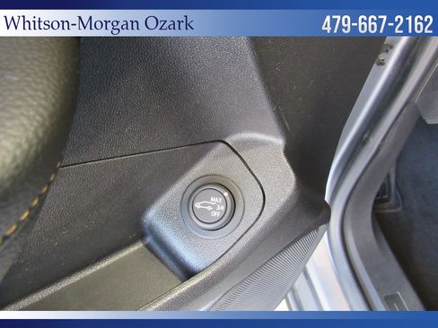 Used 2021 GMC Terrain SLT FWD image 34