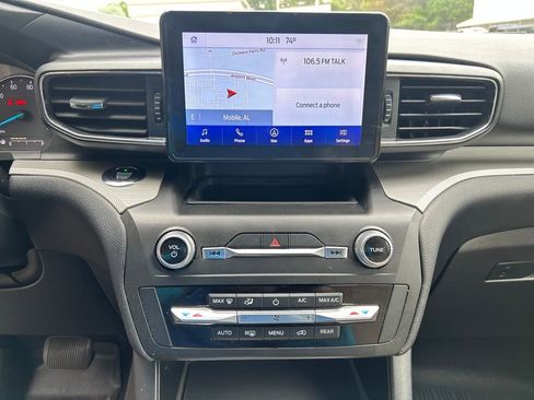 Used 2020 Ford Explorer XLT w/ Equipment Group 202A image 15