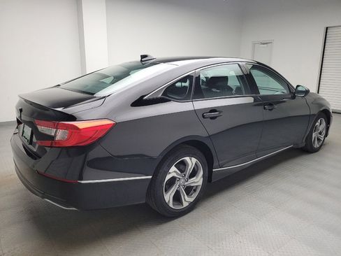 Used 2018 Honda Accord EX image 10