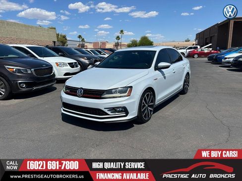 Used 2018 Volkswagen Jetta GLI FWD image 1